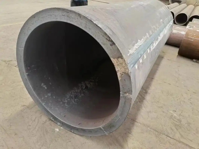 金昌30CrMo大口径无缝钢管